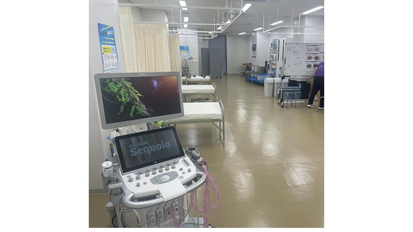 Siemens Healthineers and World Athletics are bringing diagnostic imaging and point-of-care-testing to the competition venue. Medical challenges can be assessed on site and decisions on whether an athlete can continue can be made.