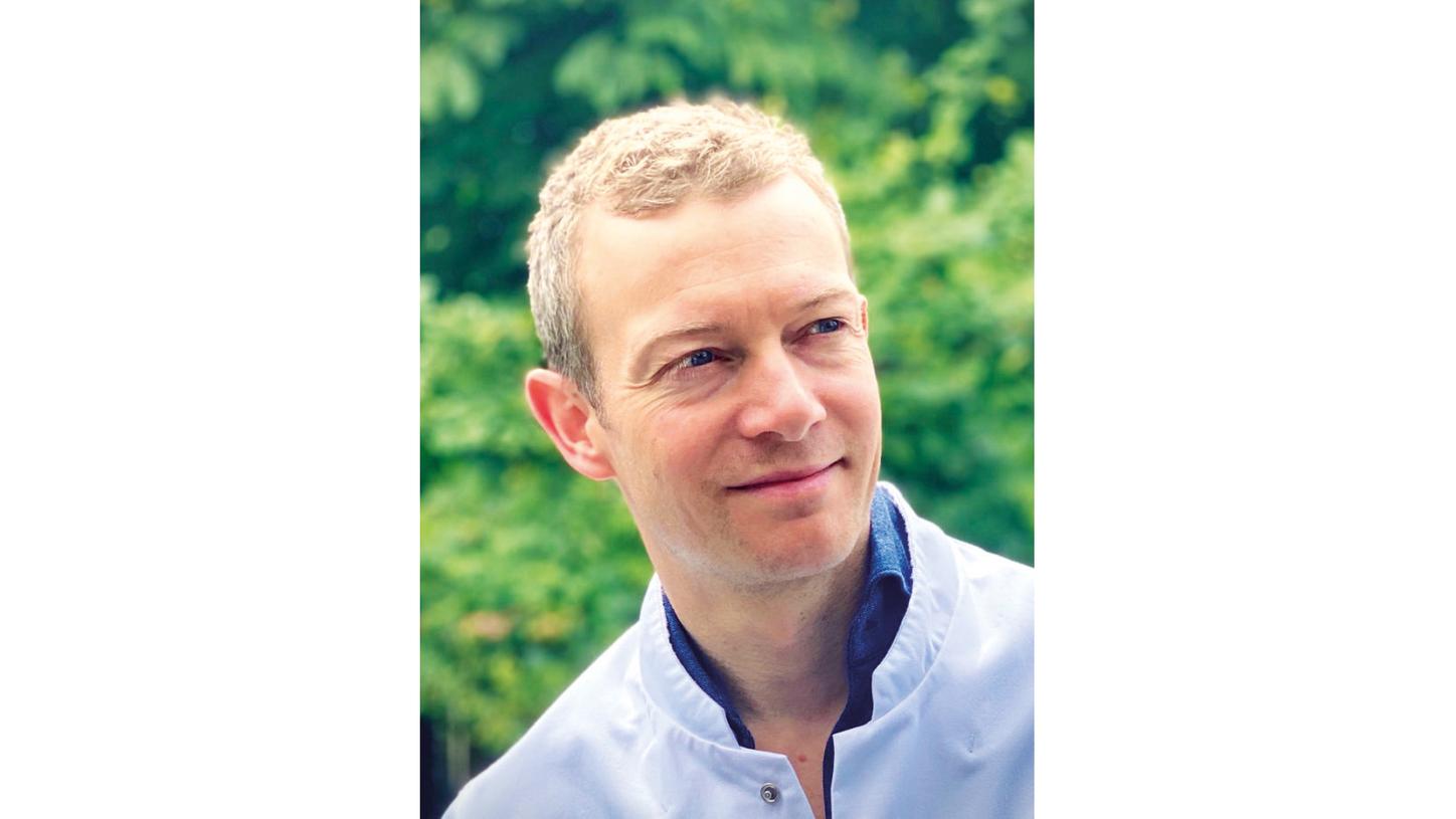 Dr. Joost Daemen, chief investigator of FAST III and cardiologist in the Thoraxcenter at the Erasmus University Medical Center in Rotterdam, Netherlands: “We are extremely proud having finalized this important landmark trial. The use of vFFR eliminates the need for guiding catheters, invasive coronary artery instrumentation and hyperemic agents with inherent risks and patient discomfort. This may streamline procedures, allows the use of physiology in centers in which only diagnostic coronary angiography is performed and may help to guide heart team decision making.”