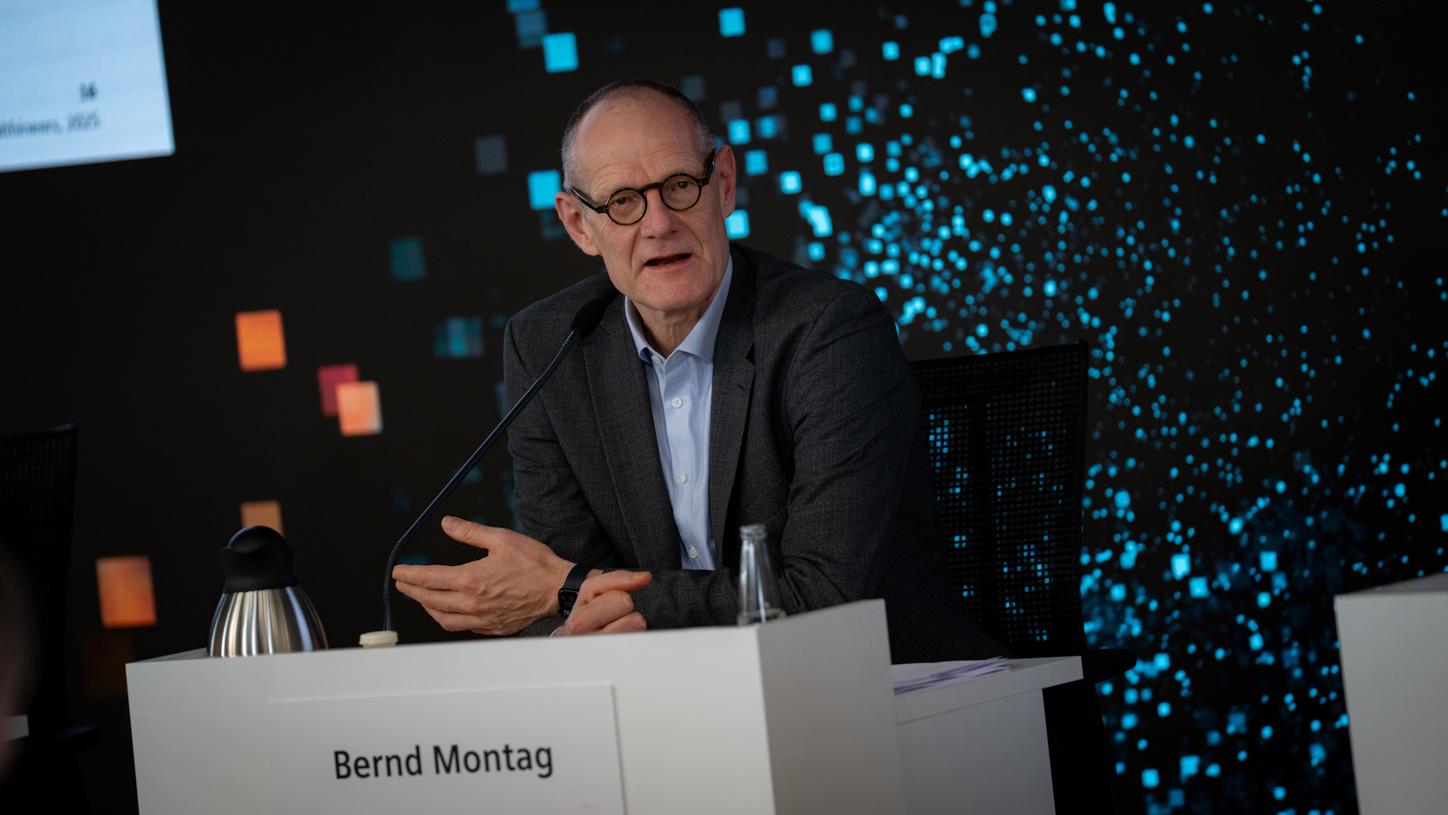 Bernd Montag, Siemens Healthineers CEO, speaks at the 2025 annual press conference.
