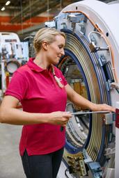 Stefanie Schmidt from Siemens Healthineers takes care of the refurbishment of medical imaging systems.