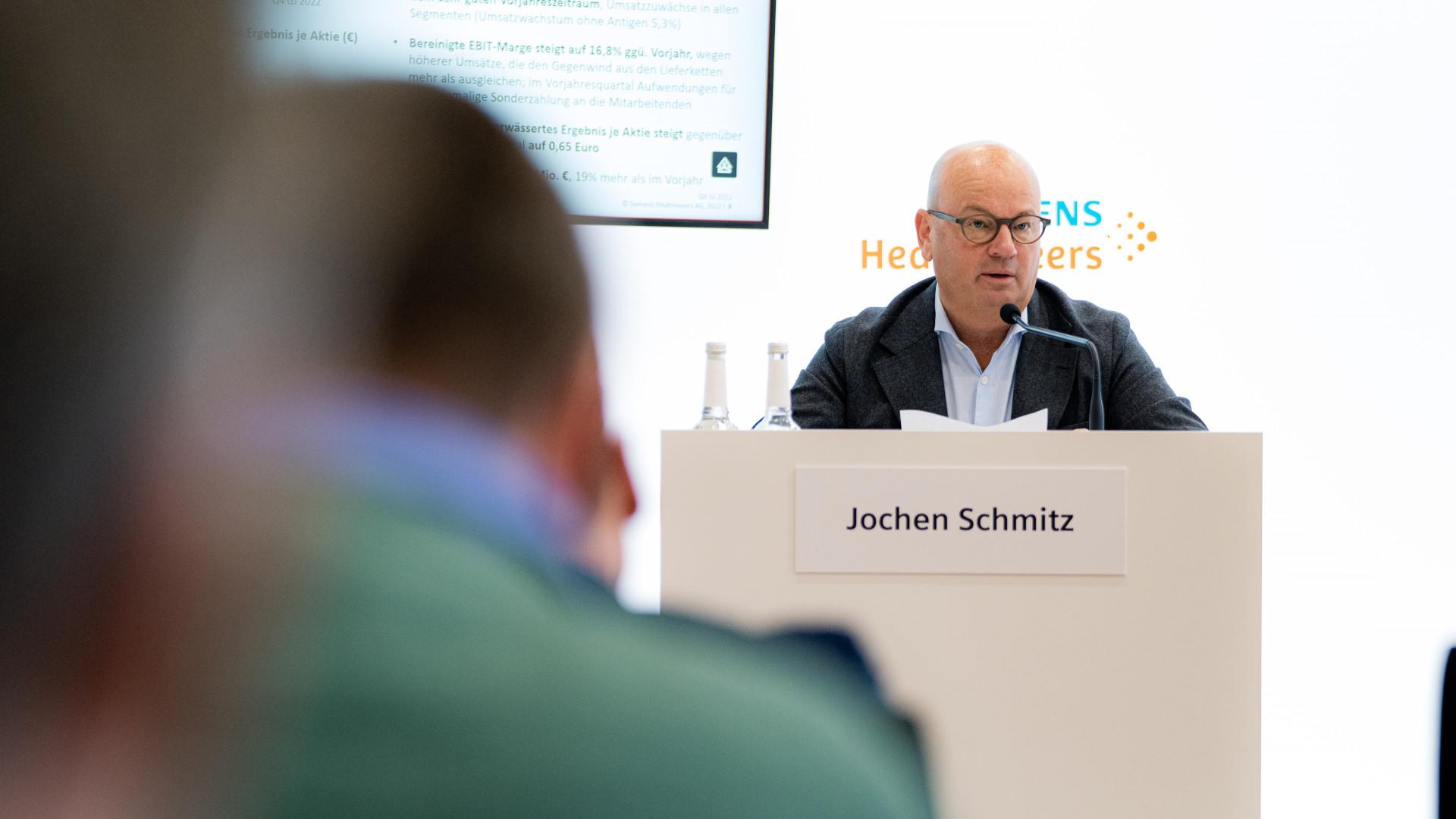 Fourth quarter results and preliminary figures for fiscal year 2022